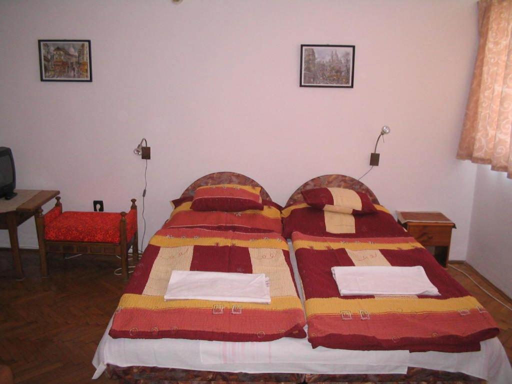 Burg Eger Hotel Bilik gambar